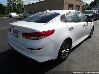 2020 Kia Optima LX   - Photo 5 - Glassboro, NJ 08028