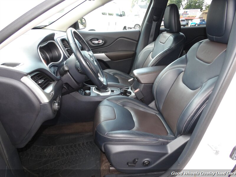 Photo 11