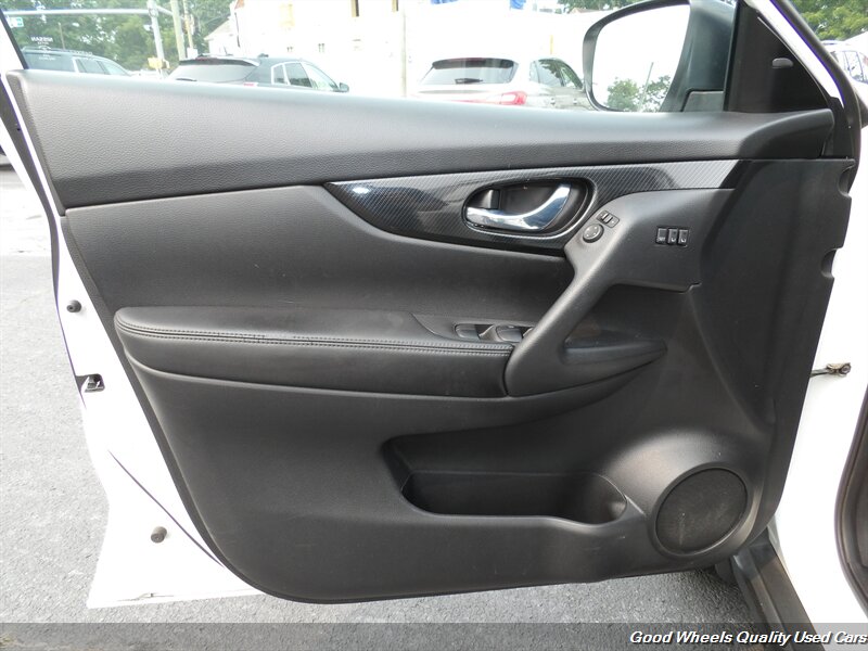2018 Nissan Rogue SL - Photo 25 - Glassboro, NJ 08028