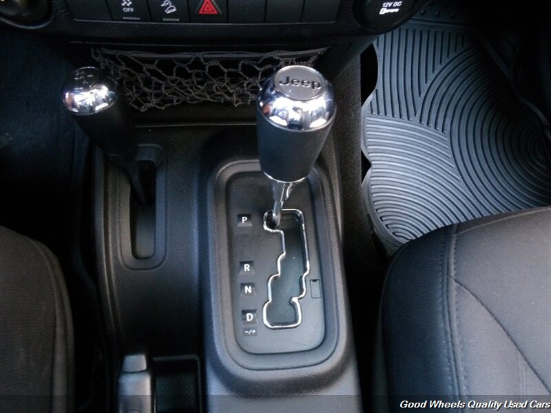 2015 Jeep Wrangler Sport photo 21