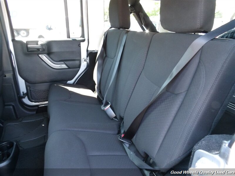 2015 Jeep Wrangler Sport photo 13