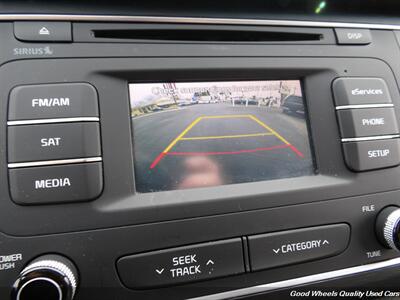 2015 Kia Sedona LX   - Photo 21 - Glassboro, NJ 08028