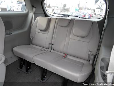 2015 Kia Sedona LX   - Photo 14 - Glassboro, NJ 08028