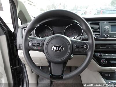 2015 Kia Sedona LX   - Photo 17 - Glassboro, NJ 08028