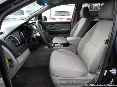 2015 Kia Sedona LX   - Photo 12 - Glassboro, NJ 08028