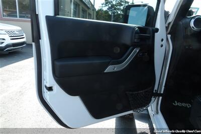 2014 Jeep Wrangler Rubicon   - Photo 15 - Glassboro, NJ 08028