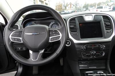 2019 Chrysler 300 Series Touring   - Photo 16 - Glassboro, NJ 08028