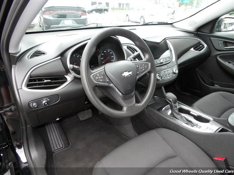 2023 Chevrolet Malibu LT - Photo 12 - Glassboro, NJ 08028