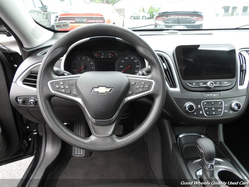 2023 Chevrolet Malibu LT - Photo 14 - Glassboro, NJ 08028