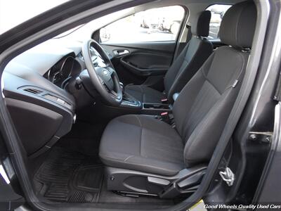 2016 Ford Focus SE   - Photo 13 - Glassboro, NJ 08028