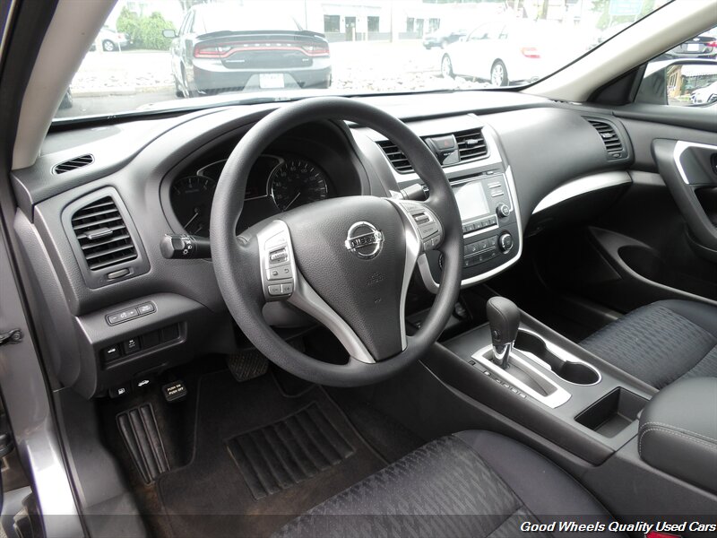 2017 Nissan Altima 2.5 - Photo 12 - Glassboro, NJ 08028