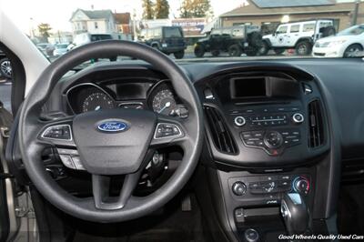 2016 Ford Focus SE   - Photo 16 - Glassboro, NJ 08028