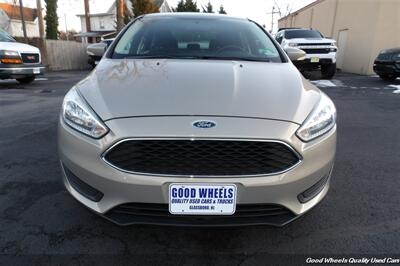 2016 Ford Focus SE   - Photo 2 - Glassboro, NJ 08028