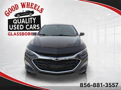 2020 Chevrolet Malibu LT   - Photo 2 - Glassboro, NJ 08028