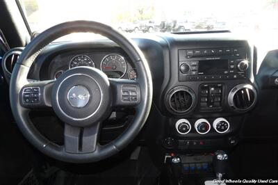 2013 Jeep Wrangler Sport   - Photo 17 - Glassboro, NJ 08028