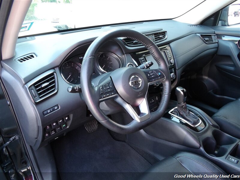 2019 Nissan Rogue SL photo 10