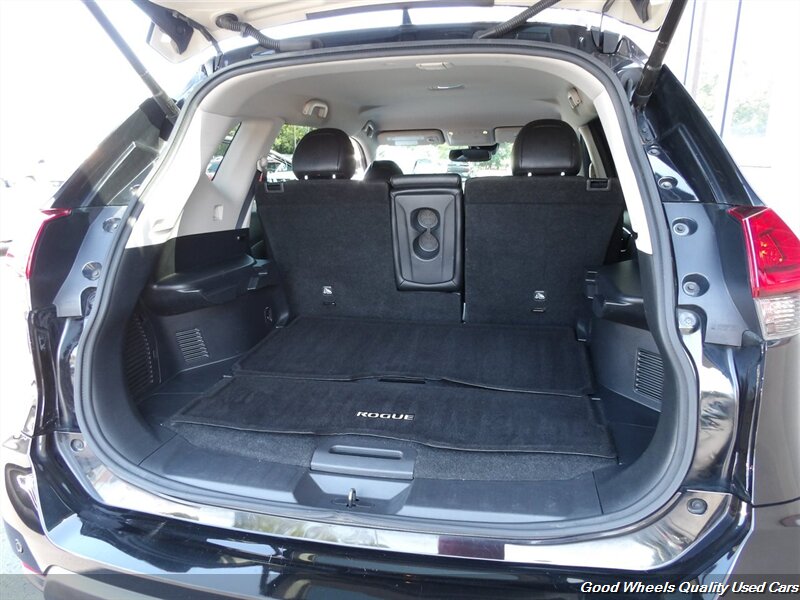 2019 Nissan Rogue SL photo 22
