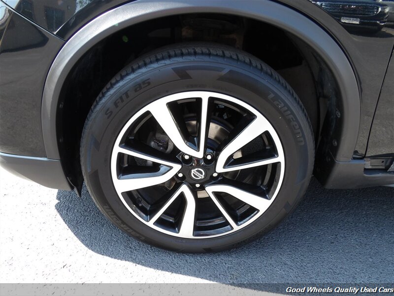 2019 Nissan Rogue SL photo 9