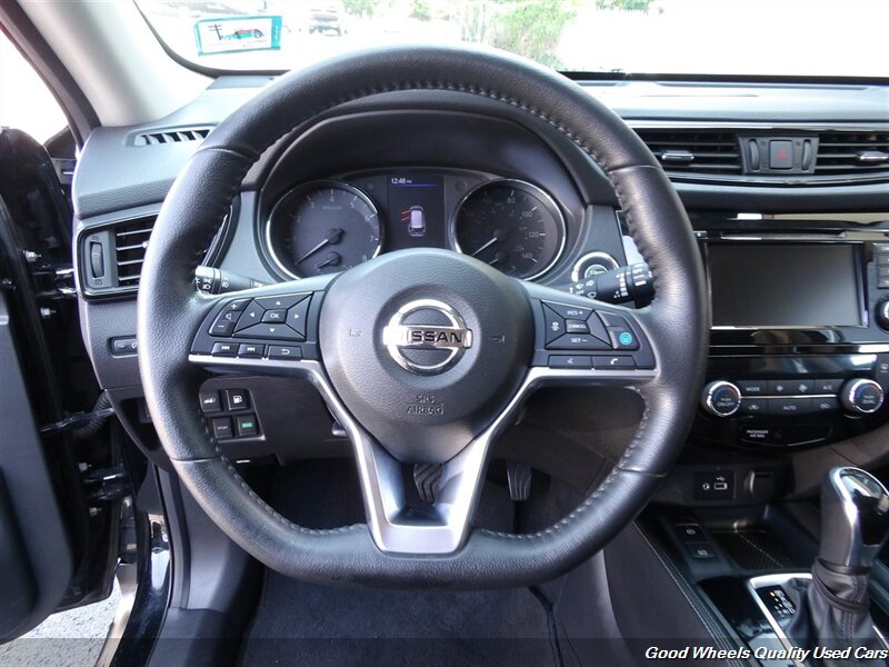 2019 Nissan Rogue SL photo 14