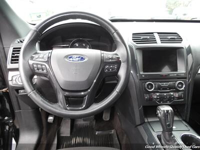 2018 Ford Explorer XLT   - Photo 16 - Glassboro, NJ 08028