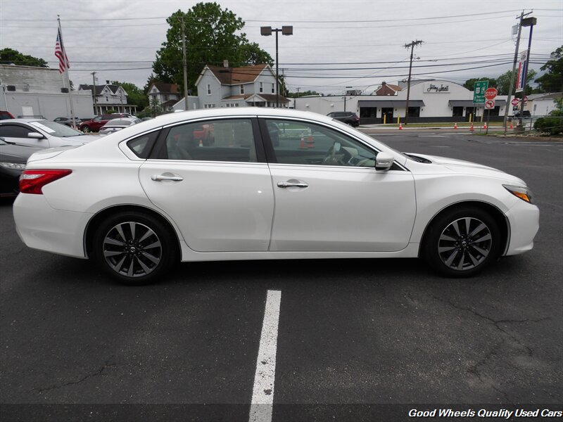 2017 Nissan Altima 2.5 SL - Photo 4 - Glassboro, NJ 08028