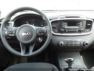 2016 Kia Sorento L   - Photo 18 - Glassboro, NJ 08028