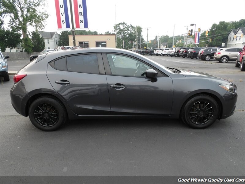 2016 Mazda Mazda3 i Sport - Photo 4 - Glassboro, NJ 08028