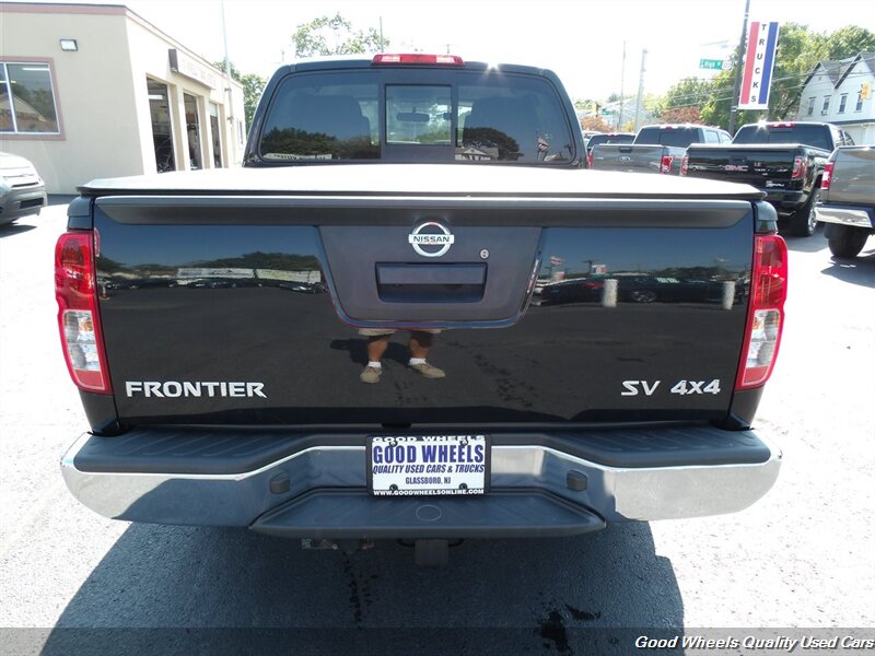 2019 Nissan Frontier SV photo 4