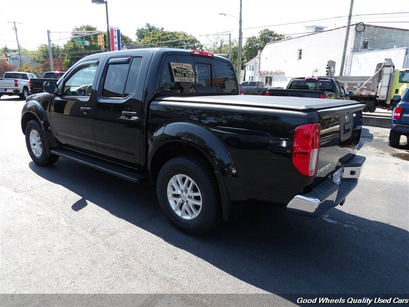 2019 Nissan Frontier SV photo 5