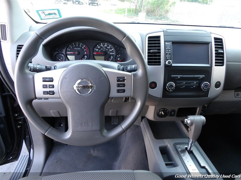 2019 Nissan Frontier SV photo 13