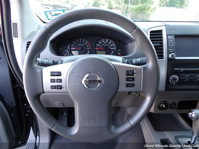 2019 Nissan Frontier SV photo 14