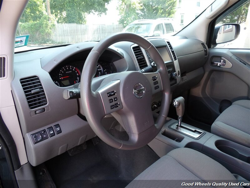 2019 Nissan Frontier SV photo 10