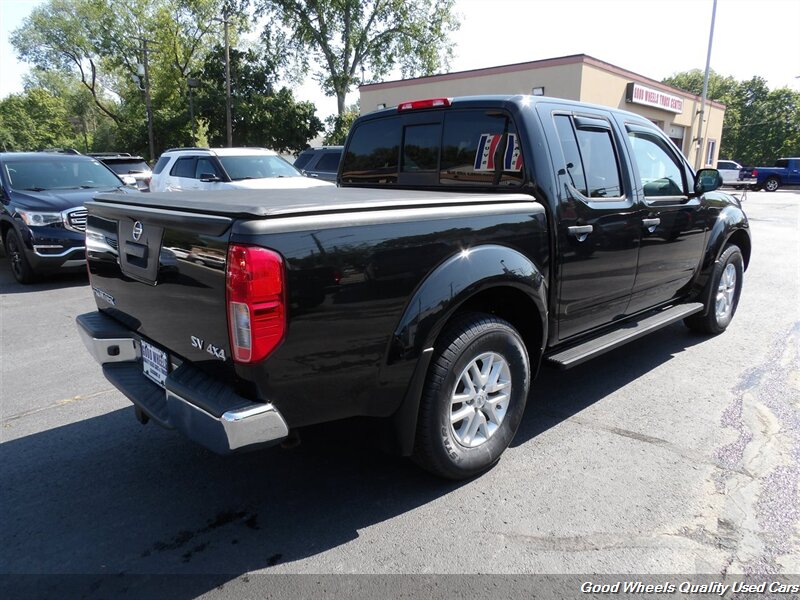 2019 Nissan Frontier SV photo 3