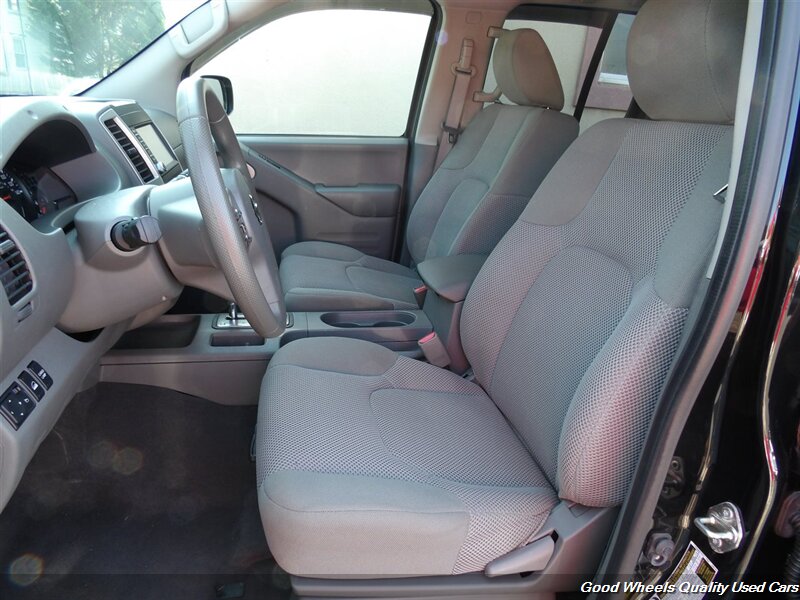 2019 Nissan Frontier SV photo 11