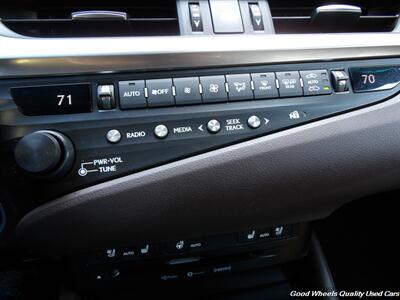 2019 Lexus ES 350   - Photo 21 - Glassboro, NJ 08028