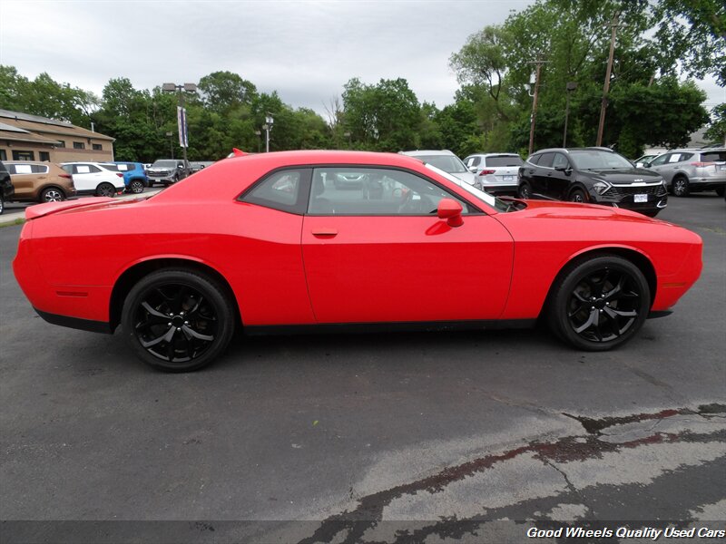 2018 Dodge Challenger SXT - Photo 4 - Glassboro, NJ 08028