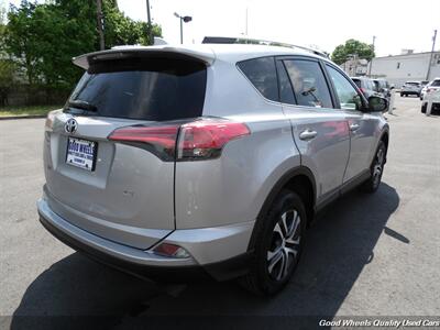 2016 Toyota RAV4 LE   - Photo 5 - Glassboro, NJ 08028