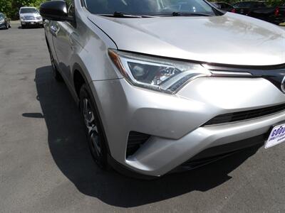 2016 Toyota RAV4 LE   - Photo 10 - Glassboro, NJ 08028