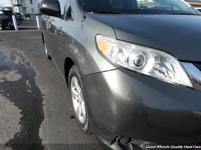 2014 Toyota Sienna LE 8-Passenger   - Photo 10 - Glassboro, NJ 08028