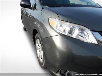 2014 Toyota Sienna LE 8-Passenger - Photo 9 - Glassboro, NJ 08028