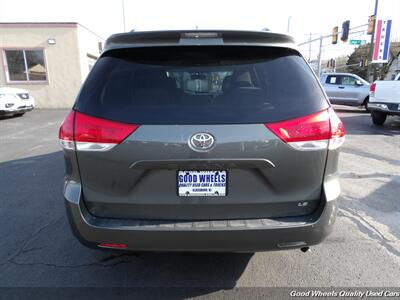 2014 Toyota Sienna LE 8-Passenger   - Photo 6 - Glassboro, NJ 08028