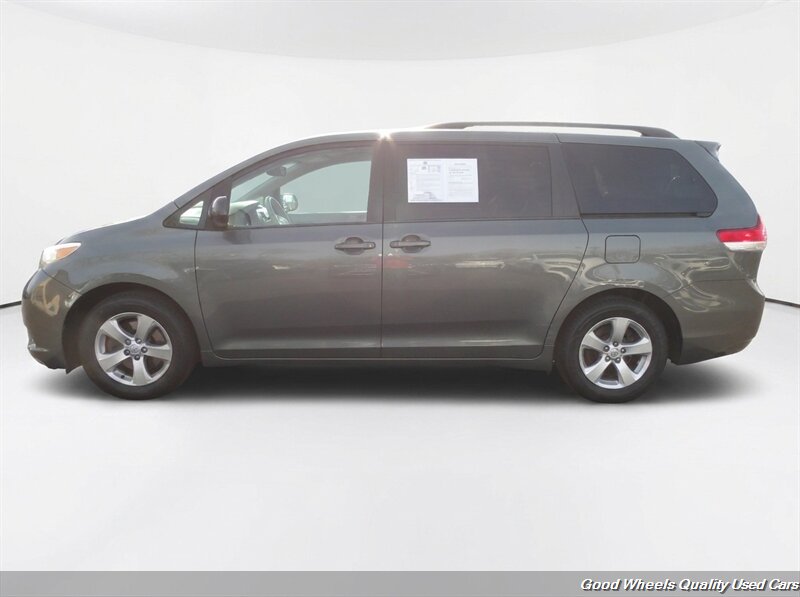 2014 Toyota Sienna LE 8-Passenger - Photo 7 - Glassboro, NJ 08028
