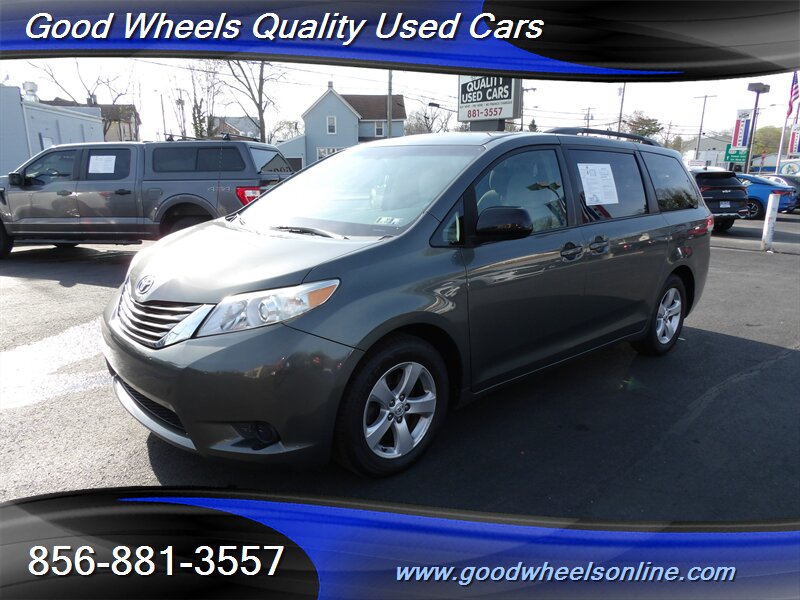 2014 Toyota Sienna LE