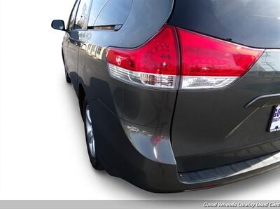 2014 Toyota Sienna LE 8-Passenger - Photo 8 - Glassboro, NJ 08028