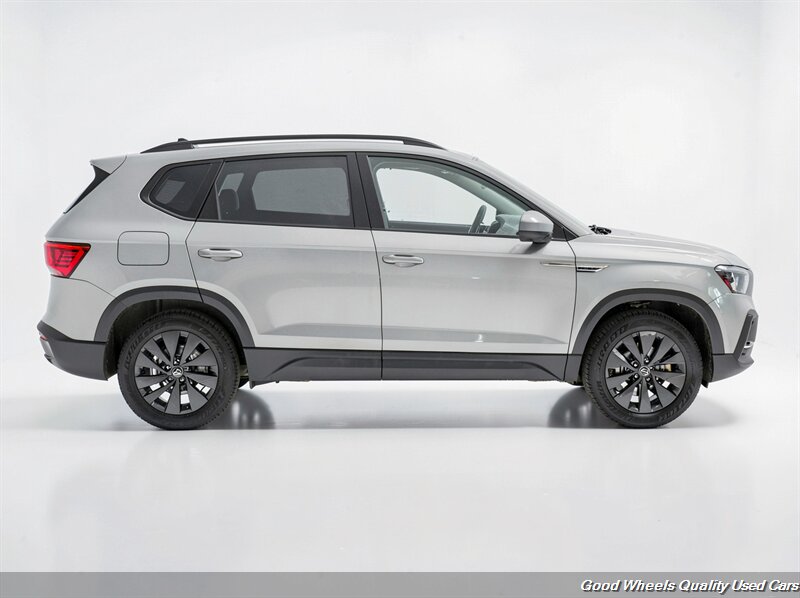 2022 Volkswagen Taos S 4Motion - Photo 4 - Glassboro, NJ 08028