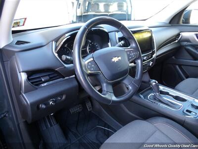 2018 Chevrolet Traverse LT Cloth   - Photo 12 - Glassboro, NJ 08028