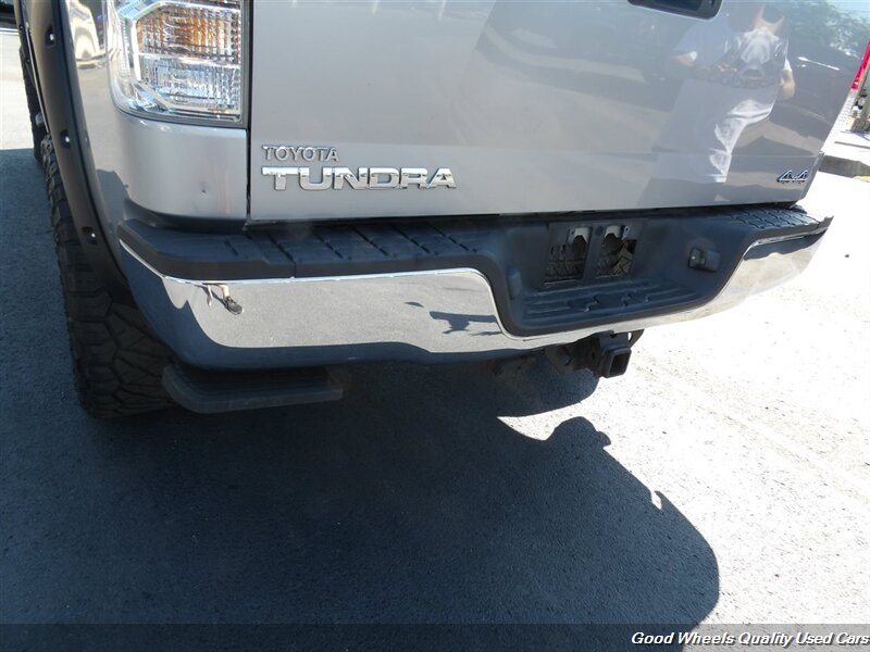 2011 Toyota Tundra SR5 photo 12