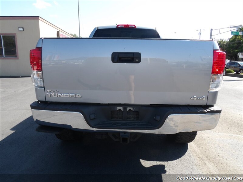 2011 Toyota Tundra SR5 photo 5