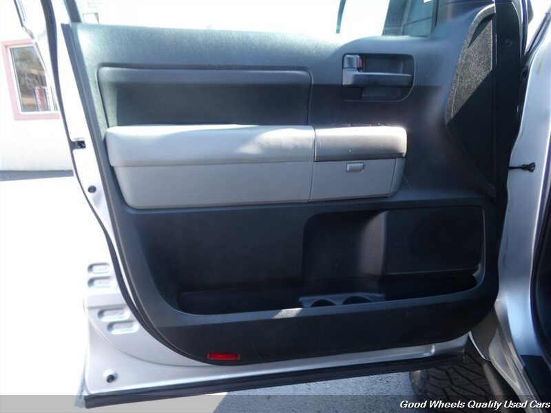 2011 Toyota Tundra SR5 photo 14