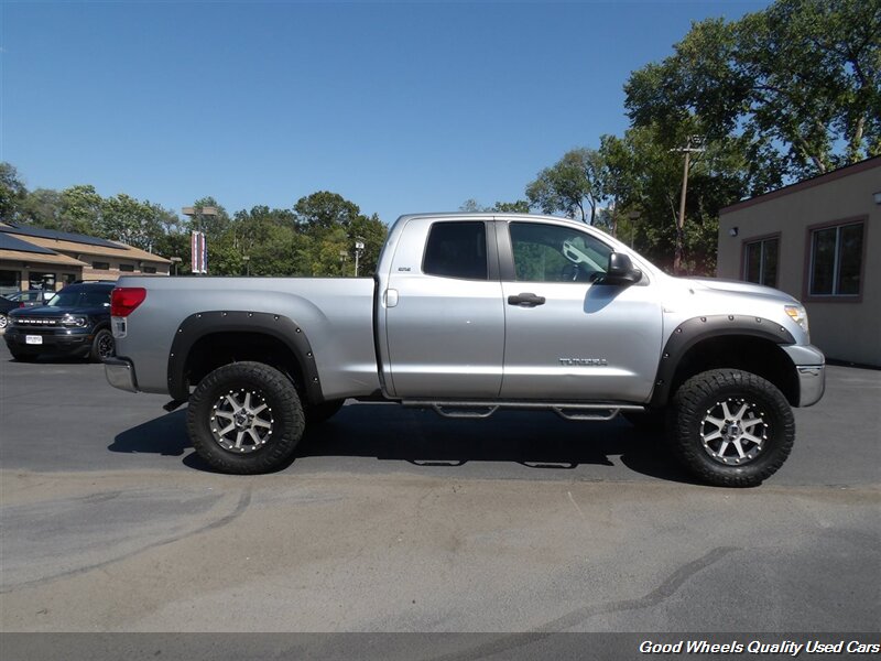 2011 Toyota Tundra SR5 photo 3